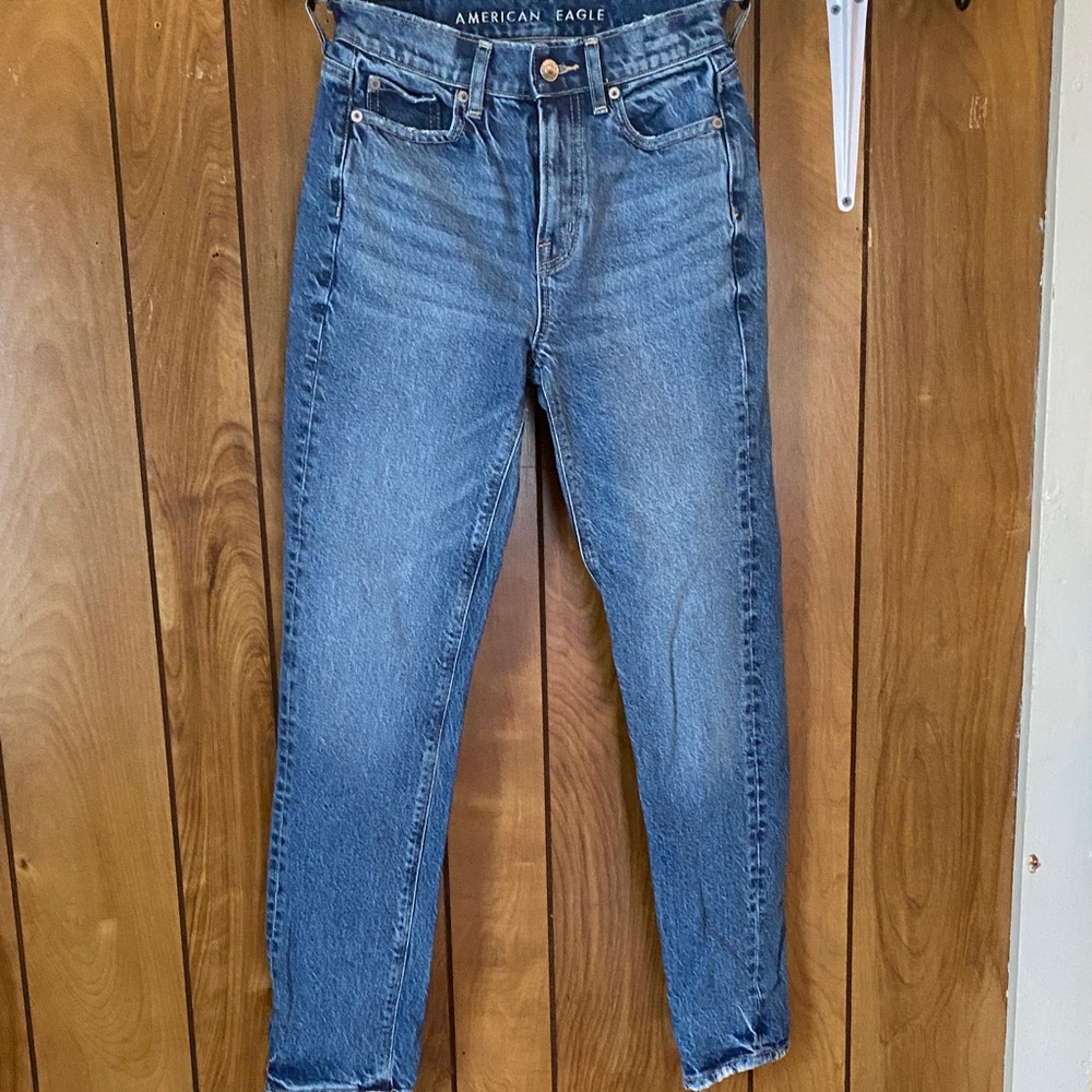 American Eagle Outfitters Women's Classic Blue Straight Leg Jeans